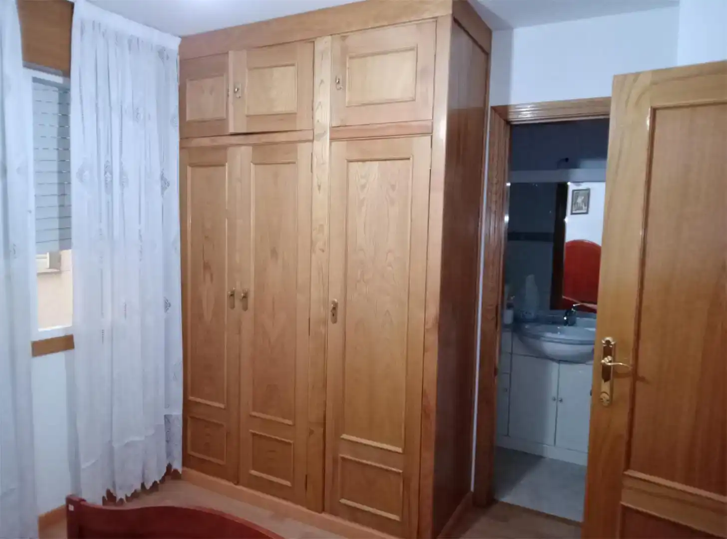 Dormitori de Pis en venda en Bande amb Parquet, Traster i Moblat