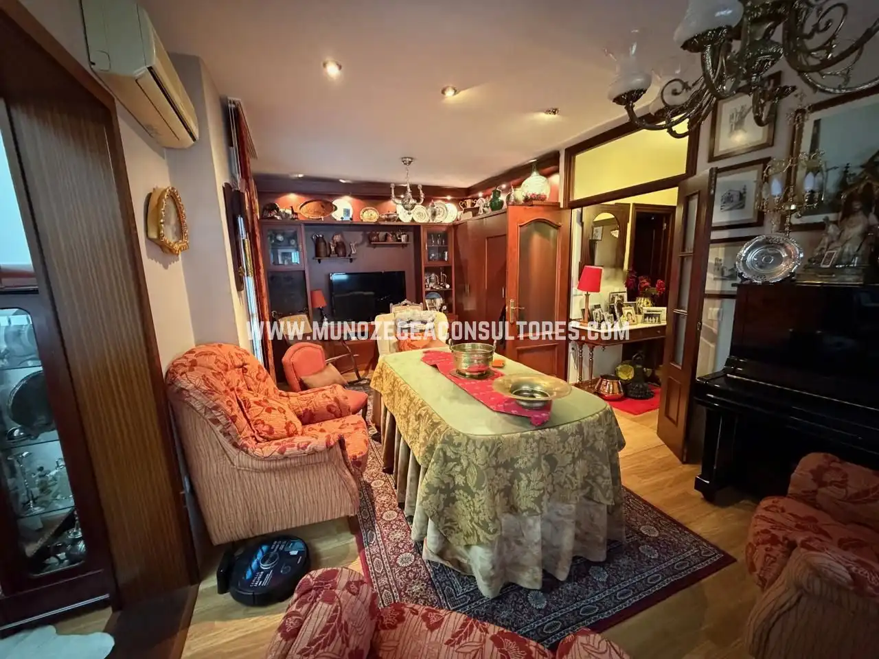 Sala de estar de Casa o chalet en venta en Lucena con Aire acondicionado y Jardín privado