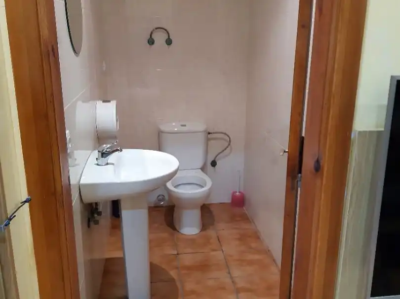 Badezimmer von Geschaftsraum zur Miete in Foz mit Klimaanlage