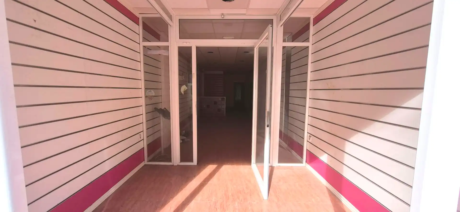 Local comercial en venda a Camins al Grau, imagen 12