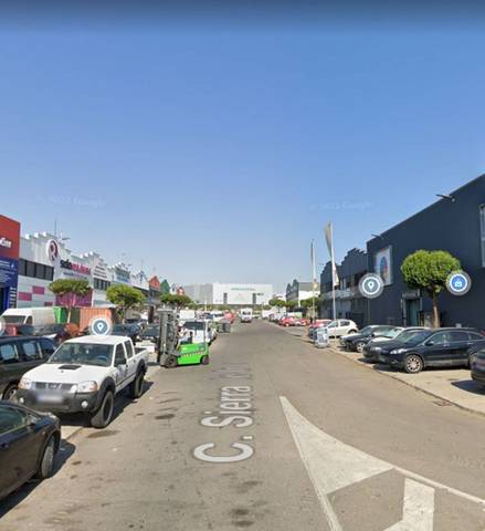 Local comercial en Venta en Ensanche - Parque Santa Rosa