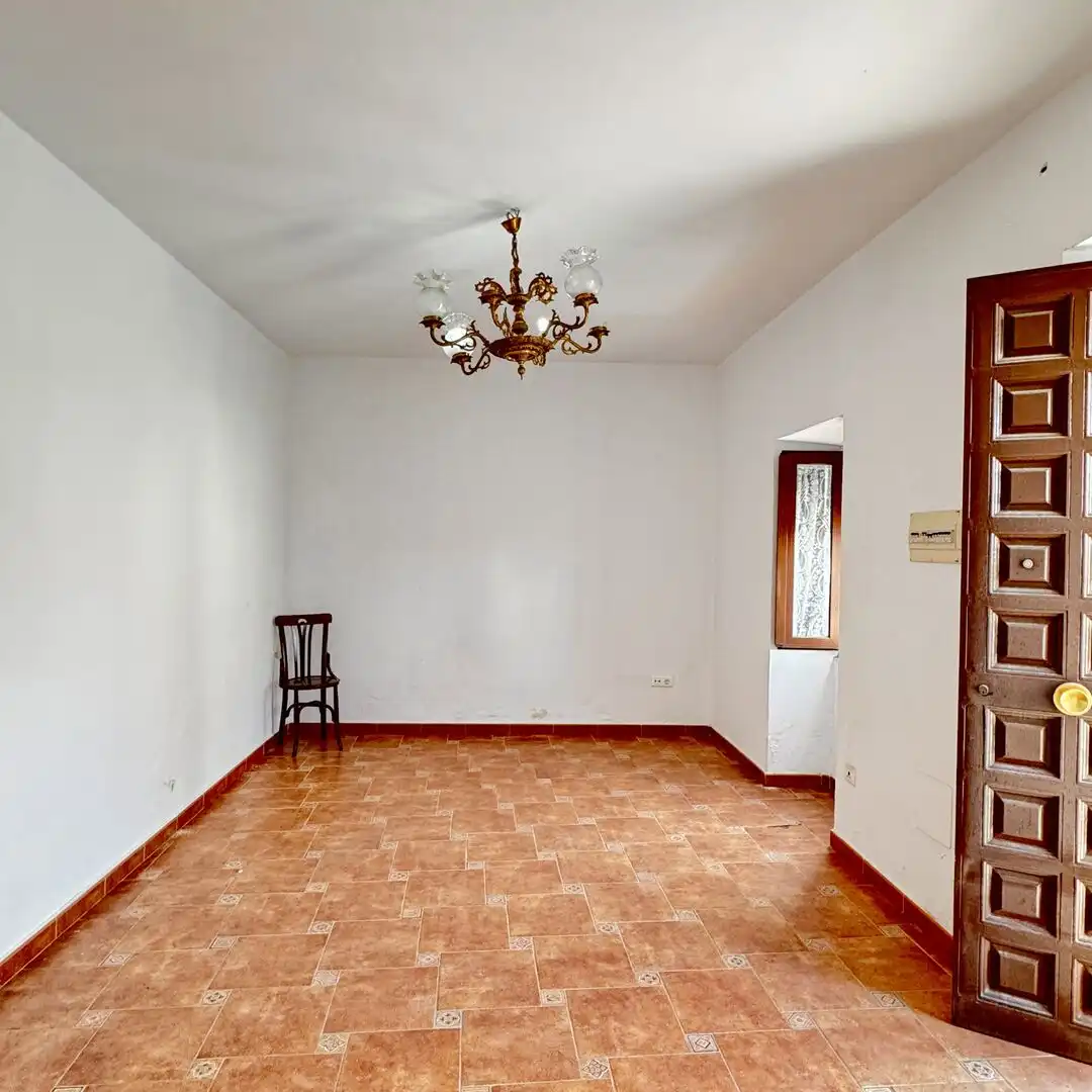 House with terrace for sale in Calle Iglesia 1, imagen 2