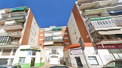 SE VENDE local comercial OKUPADO en Carretera Adolfo Diaz Ambrona Nº 21 Zafra Badajoz