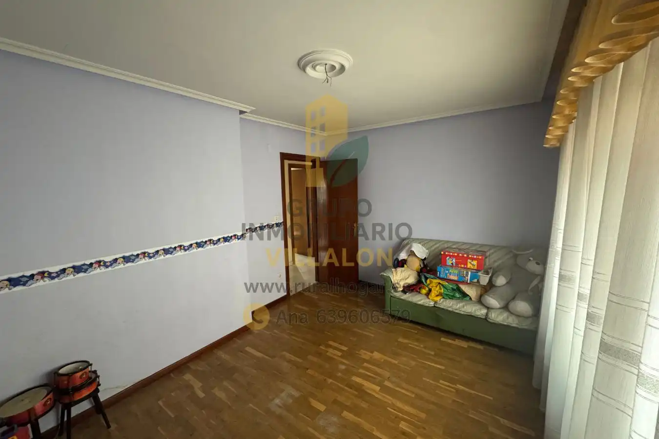 Bedroom of Flat for sale in León Capital   with Heating, Terrace and Furnished