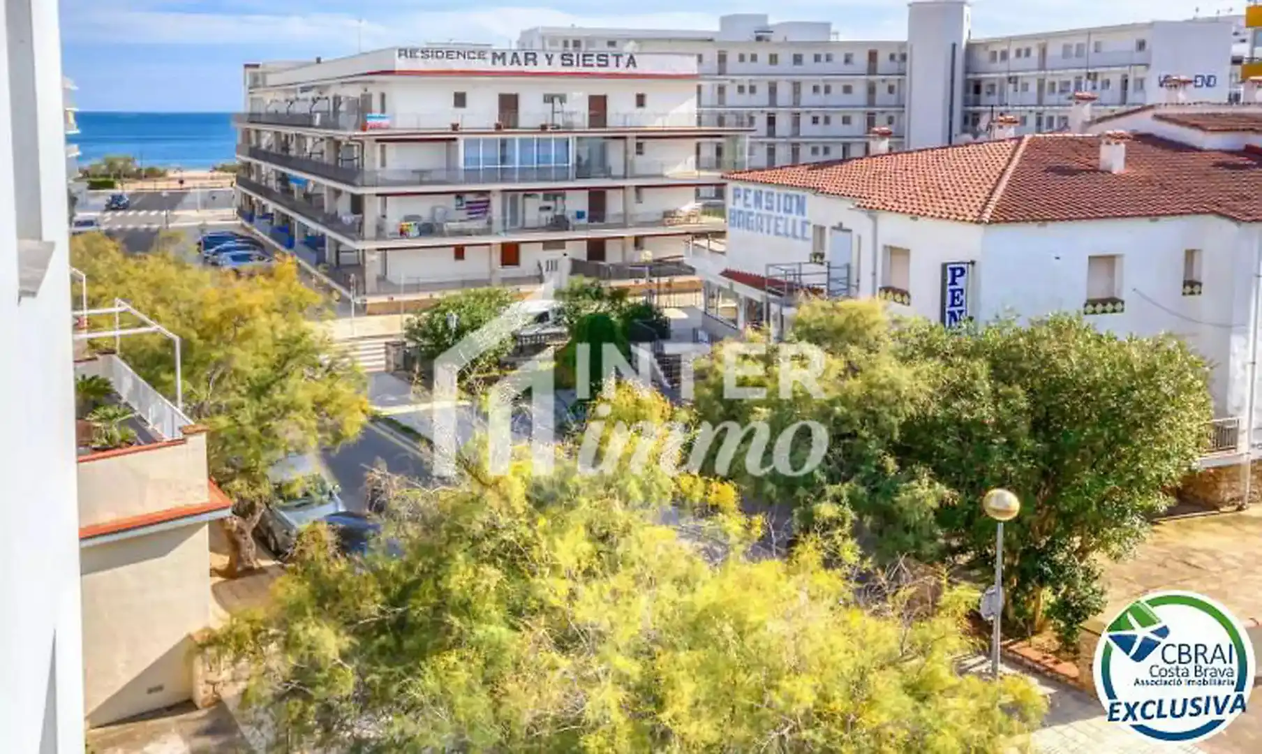 Exterior view of Flat for sale in Roses  with Air Conditioner and Terrace