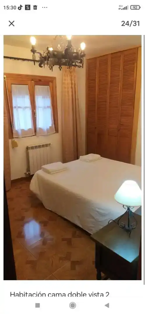 Dormitori de Casa adosada en venda en Medinaceli amb Jardí privat, Moblat i Forn