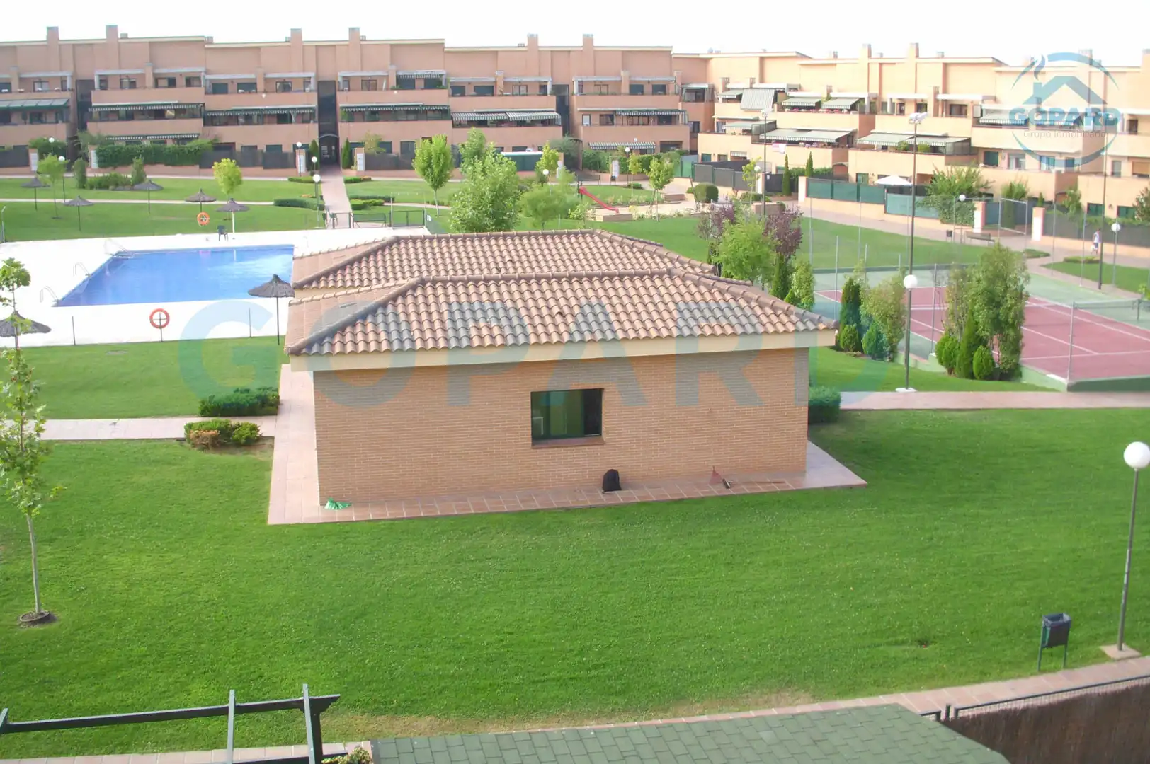 Jardí de Garatge de lloguer en Villanueva de la Cañada