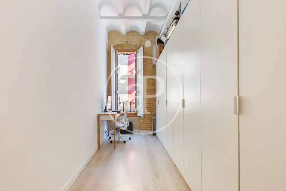 Wohnung zum Verkauf in Valencia mit Klimaanlage, Heizung und Terrasse