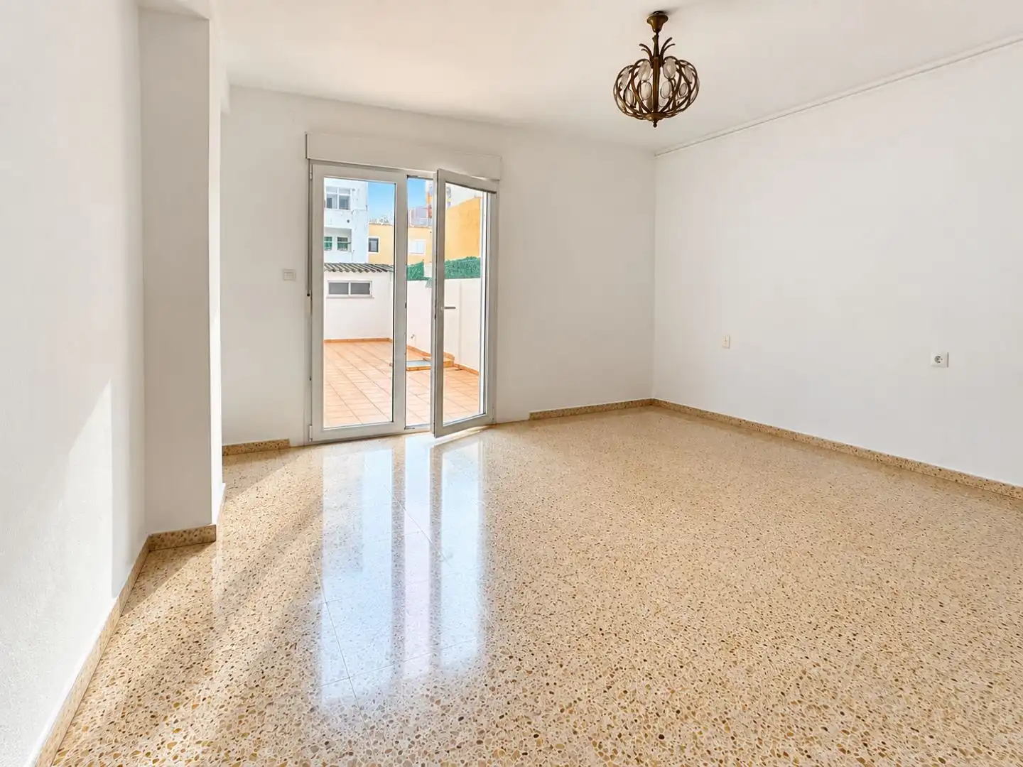 Sala de estar de Piso en venta en  Palma de Mallorca con Terraza y Balcón