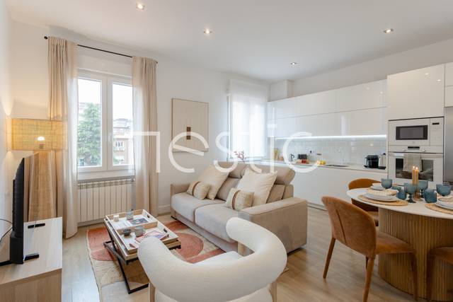 Apartamento en Alquiler en Calle de Costa Rica, 20 en Hispanoamérica - Bernabéu
