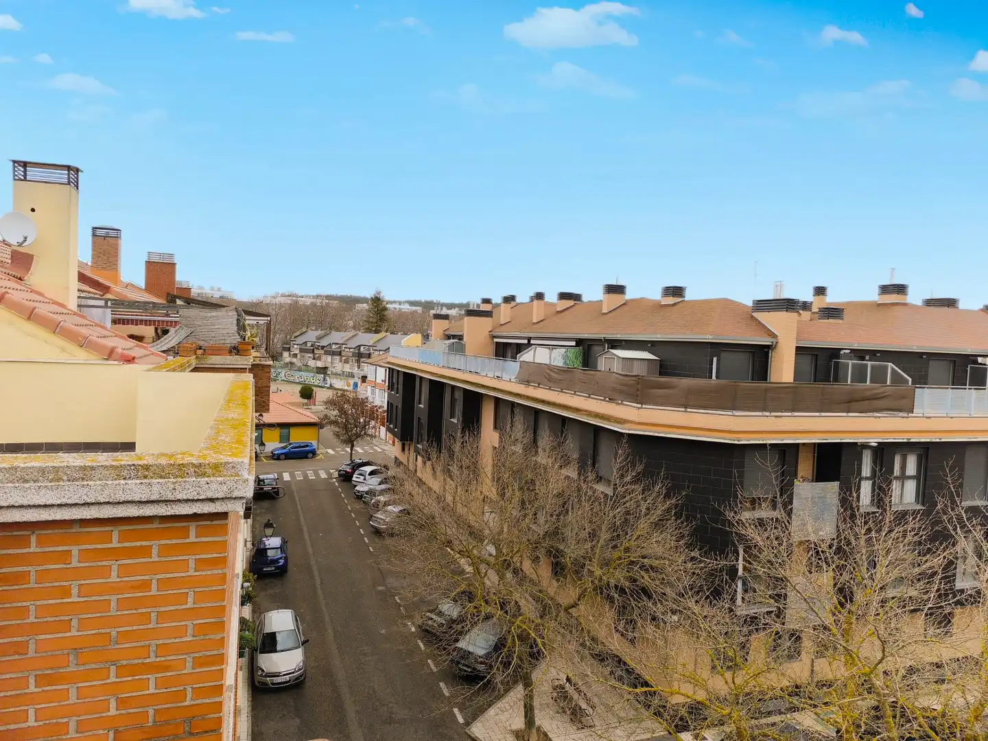 Vista exterior de Àtic en venda en Palencia amb Calefacció, Parquet i Terrassa
