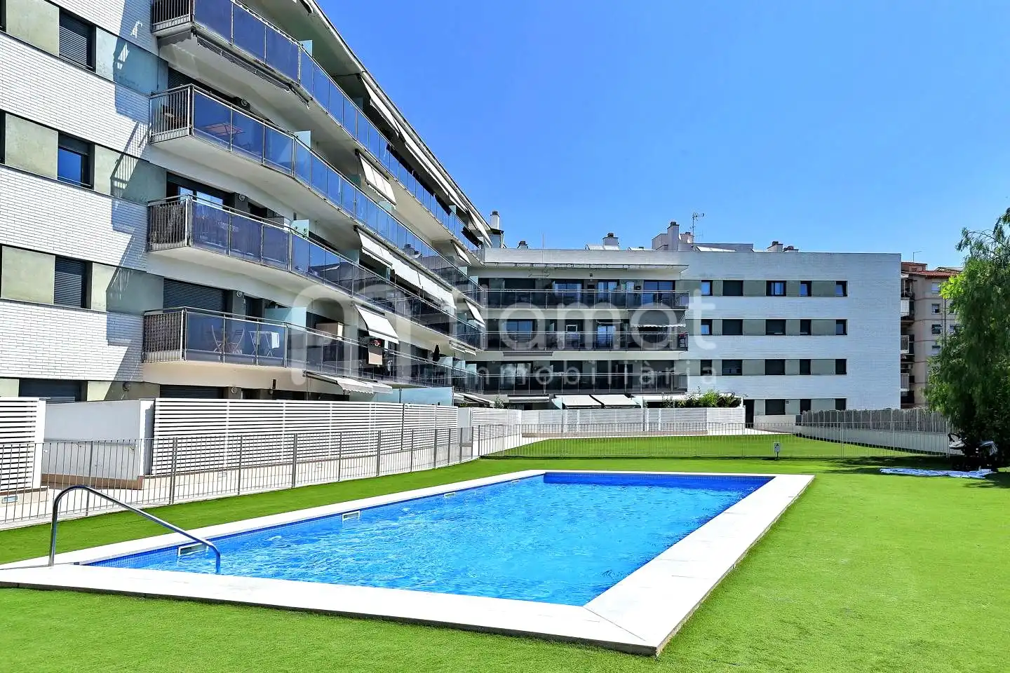 Piscina de Pis en venda en Sabadell