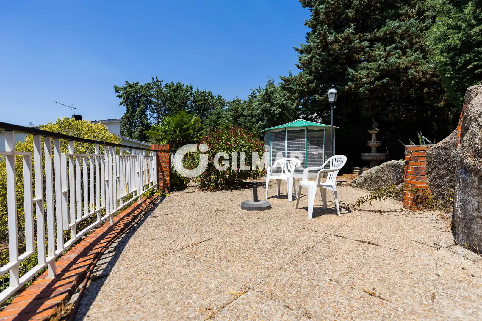 Terrassa de Casa o xalet en venda en Hoyo de Manzanares amb Calefacció, Jardí privat i Piscina