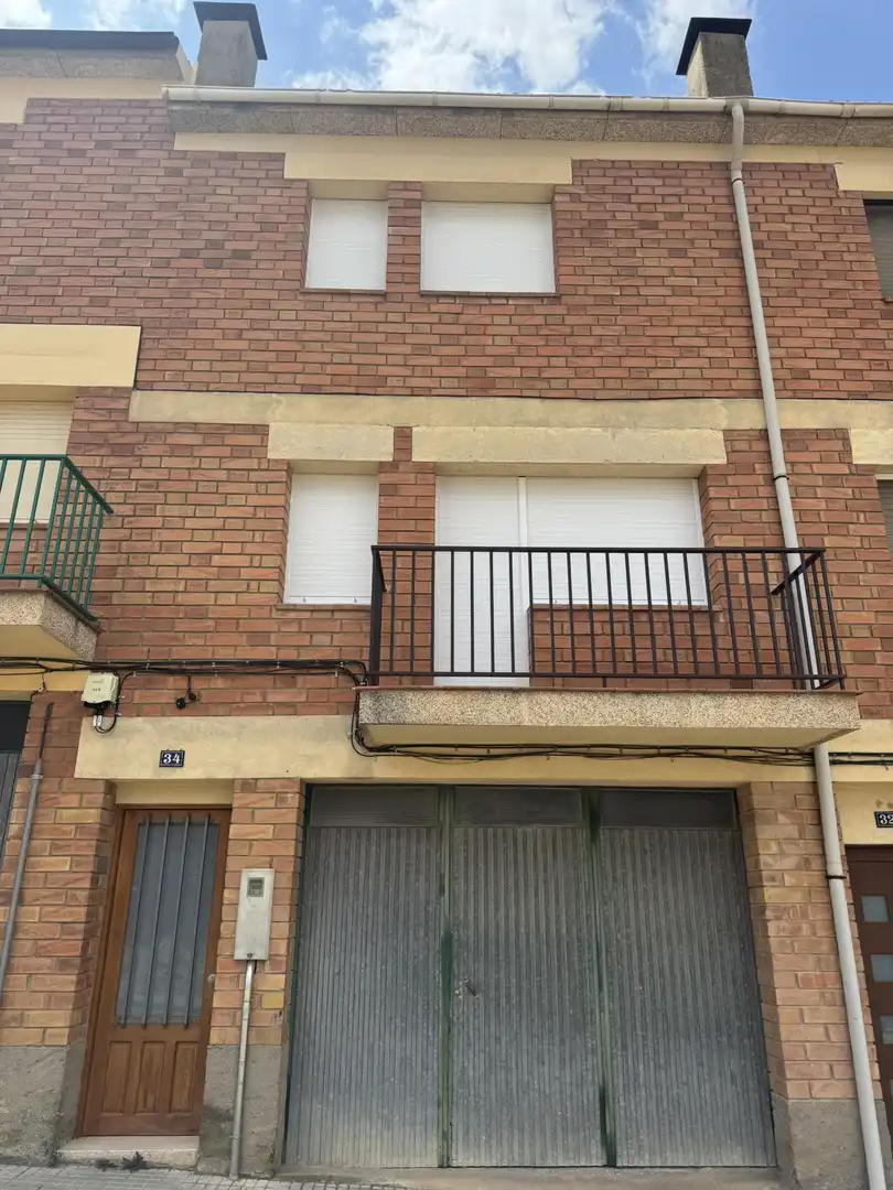 Adossat amb terrassa de lloguer a Ponts, imagen 24