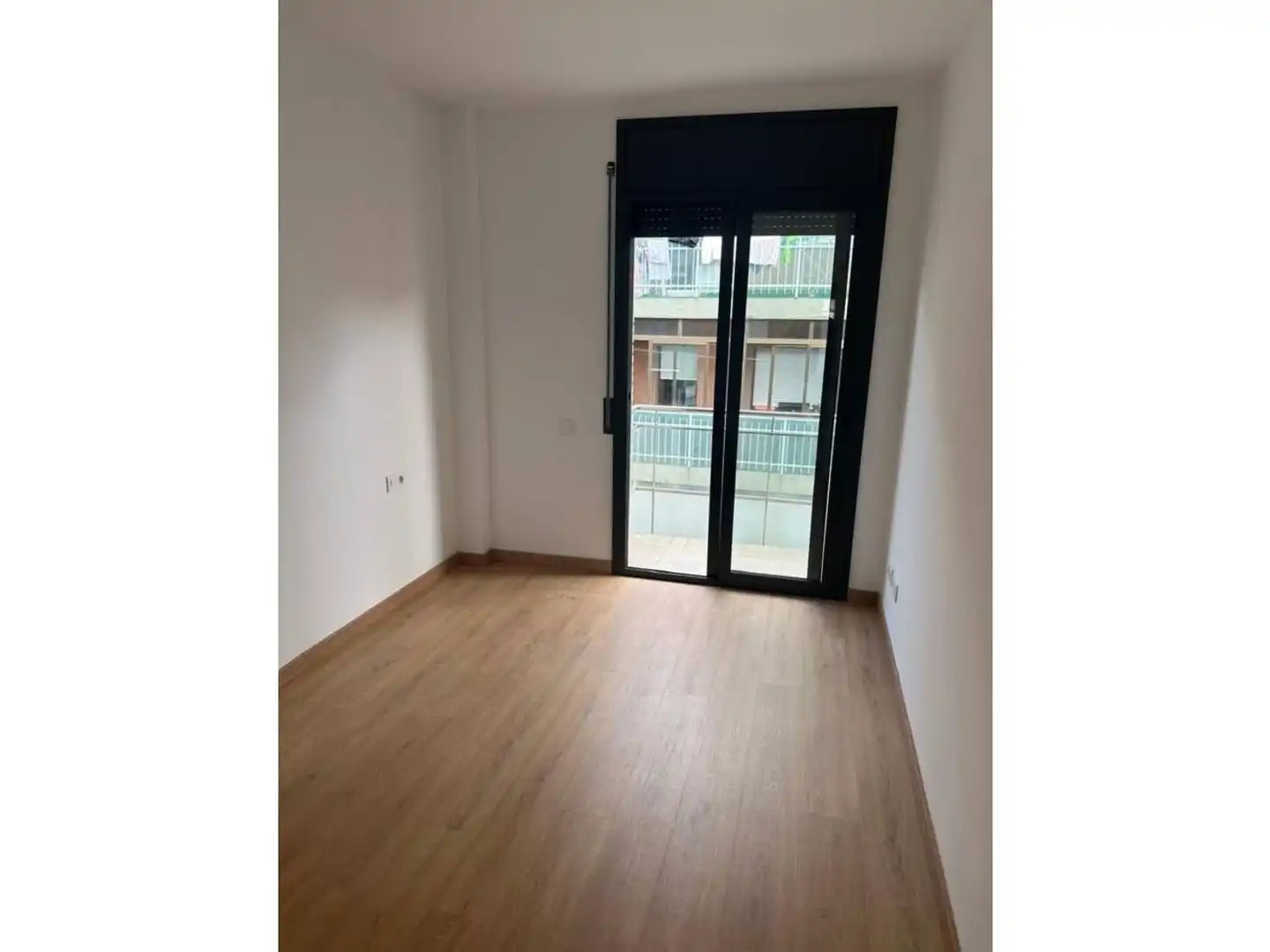Bedroom of Flat for sale in Cerdanyola del Vallès  with Terrace