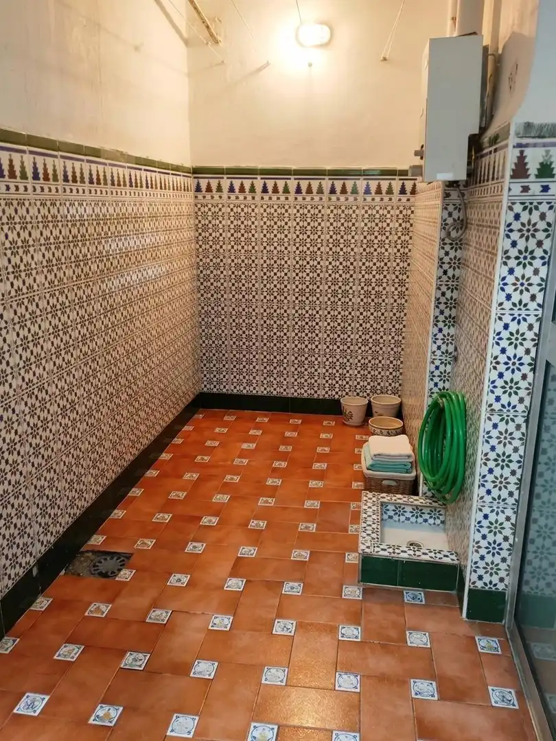 Baño de Piso en venta en San Juan de Aznalfarache con Aire acondicionado