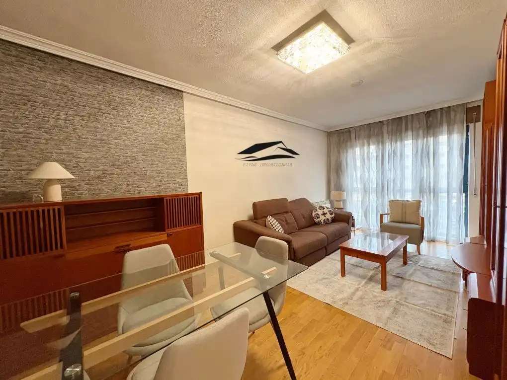 Living room of Flat for rent in Salamanca  with Heating, Furnished and Balcony