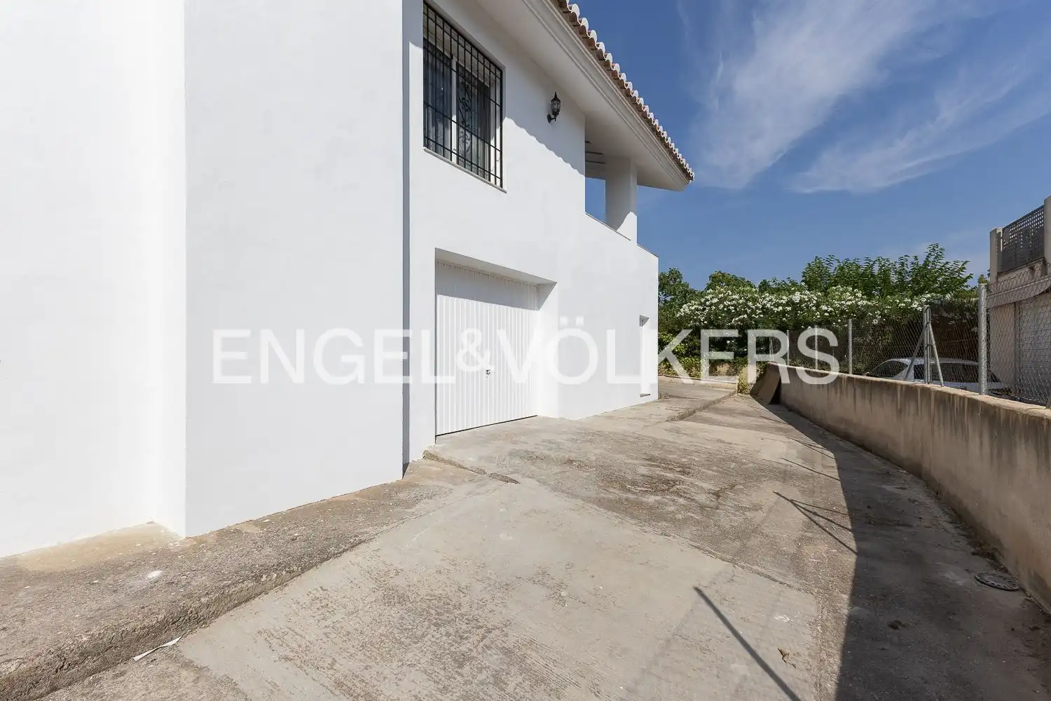 Vista exterior de Casa o chalet de alquiler en Algar de Palància con Aire acondicionado, Calefacción y Jardín privado