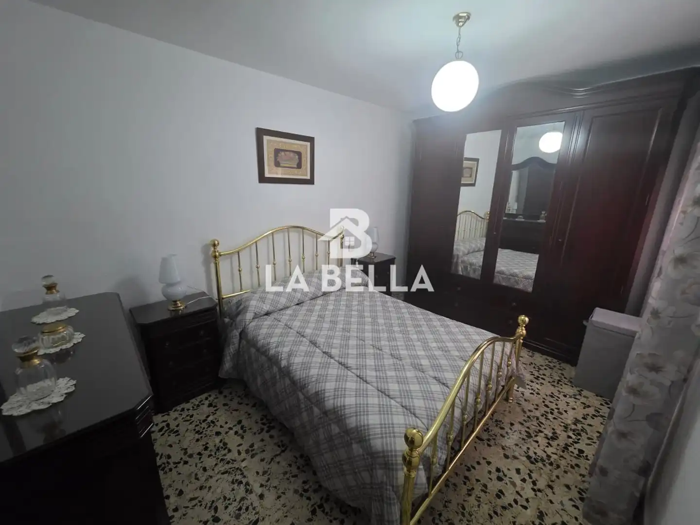 Habitación de Piso en venta en Sevilla con Aire acondicionado, Amueblado y Balcón