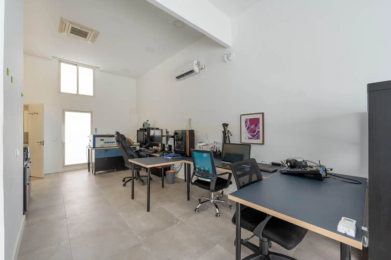 Local en venta en Madrid con Internet