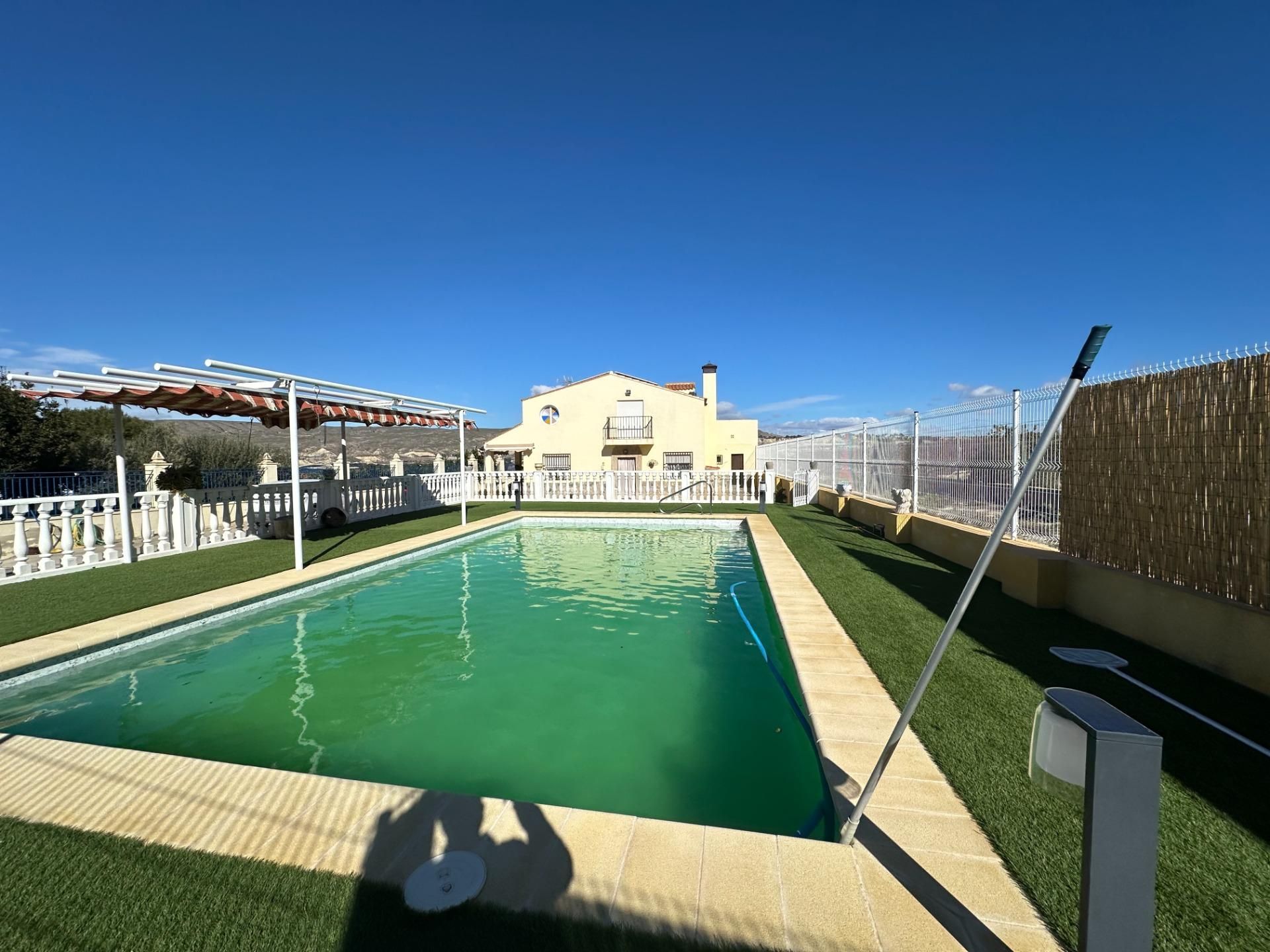 Piscina de Casa o xalet de lloguer en Cieza amb Aire condicionat, Terrassa i Traster