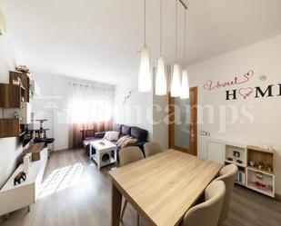 Living room of Flat for sale in Sabadell  with Air Conditioner, Heating and Parquet flooring