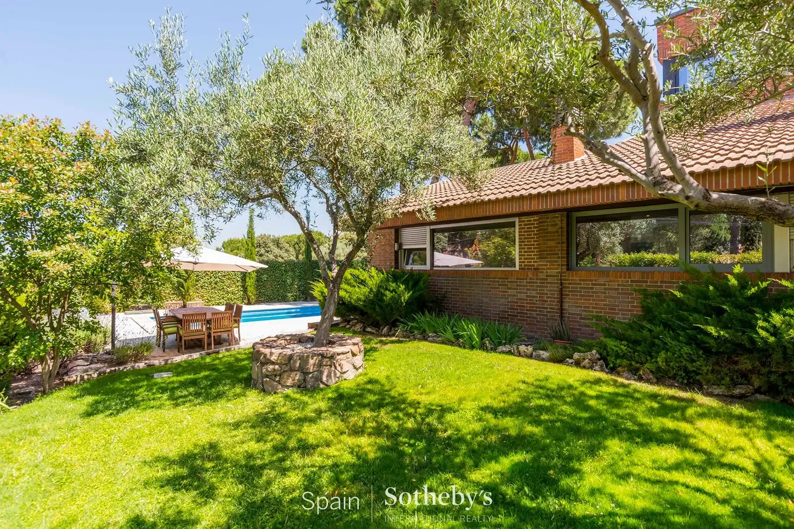 Casa o xalet en venda a Calle del Tulipán, Valdepastores - Las Encinas