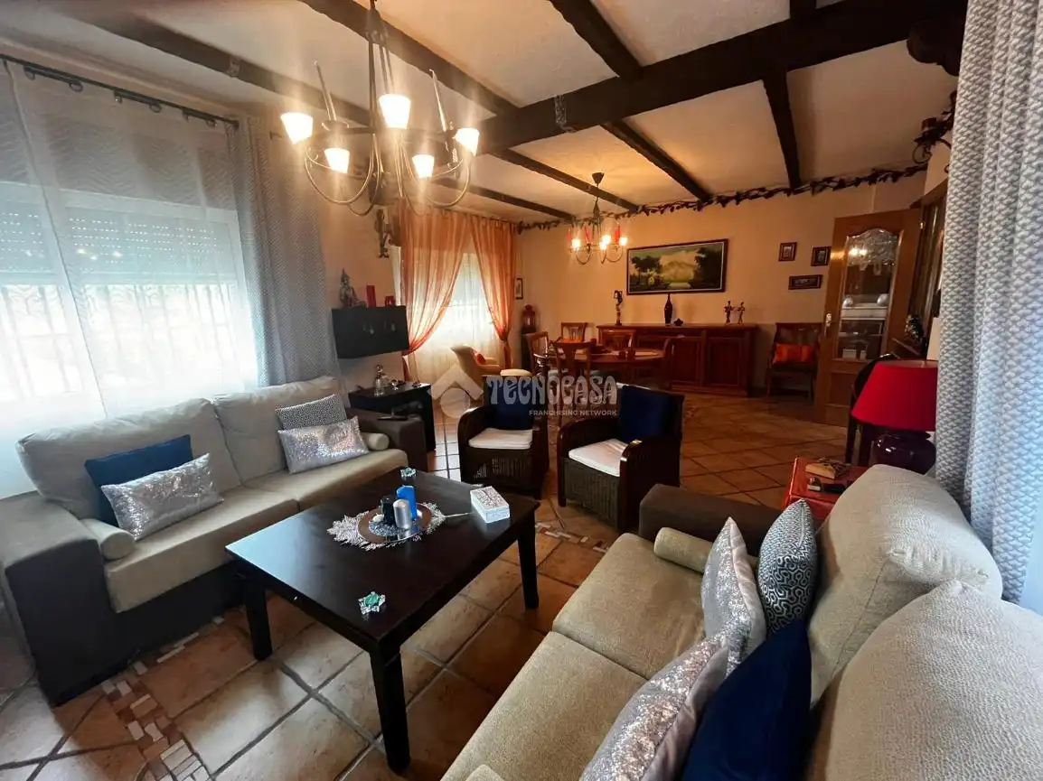 Living room of Detached homes for sale in Madrid  with Air Conditioner, Heating and Private garden