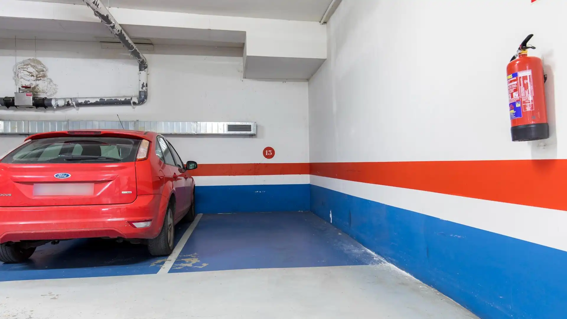 Parking de Dúplex de alquiler en Zaragoza con Aire acondicionado, Calefacción y Balcón