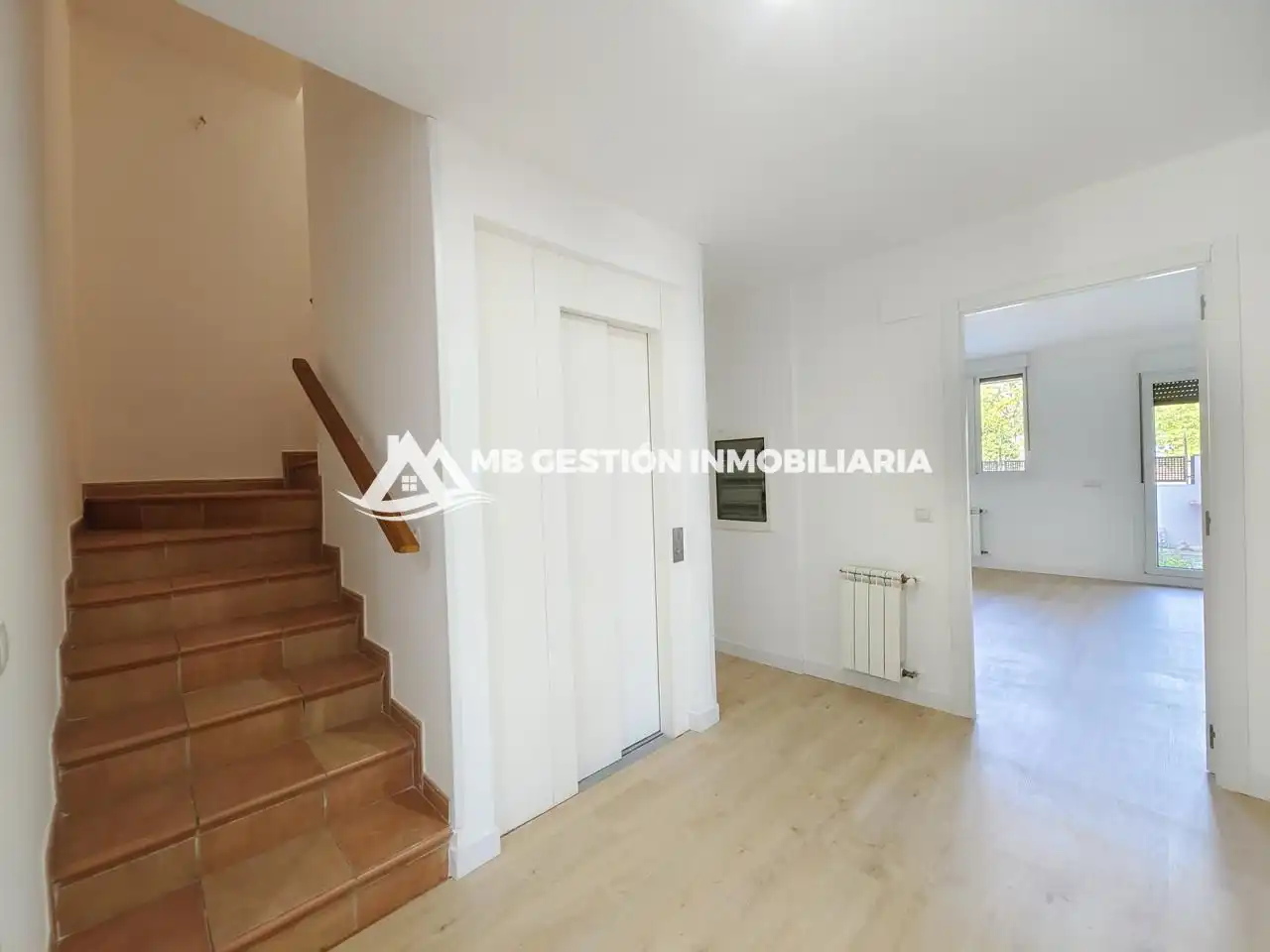 Casa adosada en venta en Fuenlabrada con Aire acondicionado, Calefacción y Jardín privado