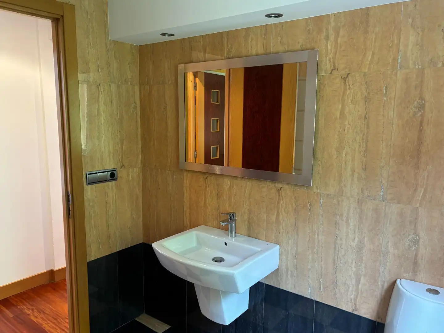Bathroom of Flat for sale in Eibar  with Heating and Furnished