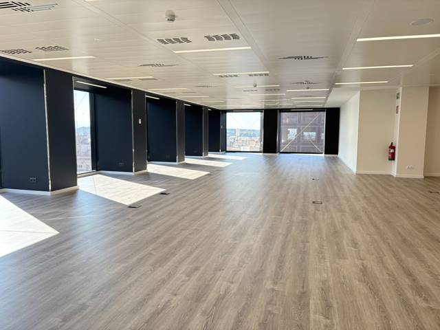 Oficina en Alquiler en diagonal en Barri de les Corts