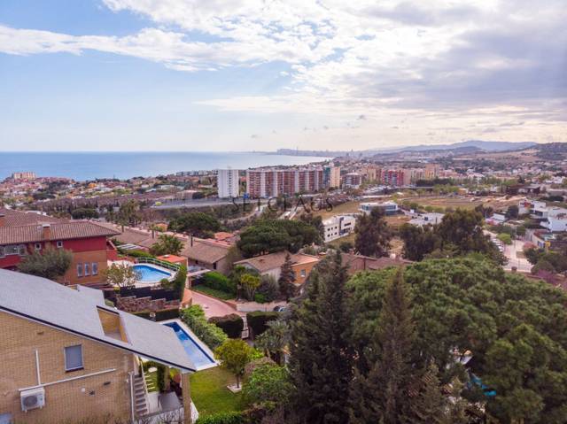 Terreno en Venta en Teià