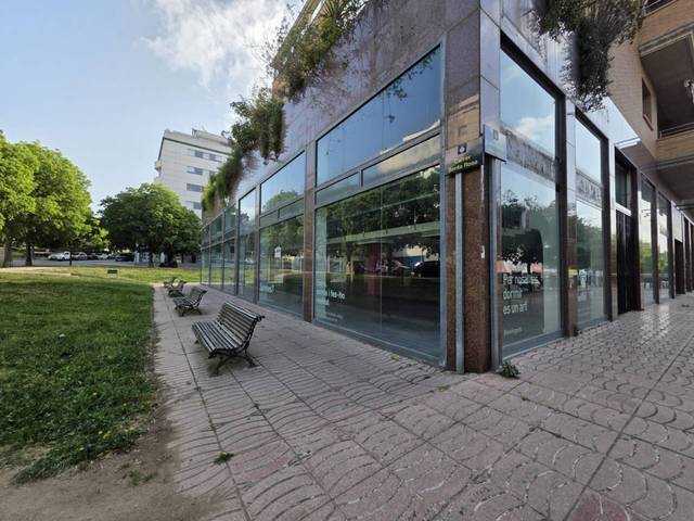 Local comercial en Alquiler en Ajuntament-Maragall