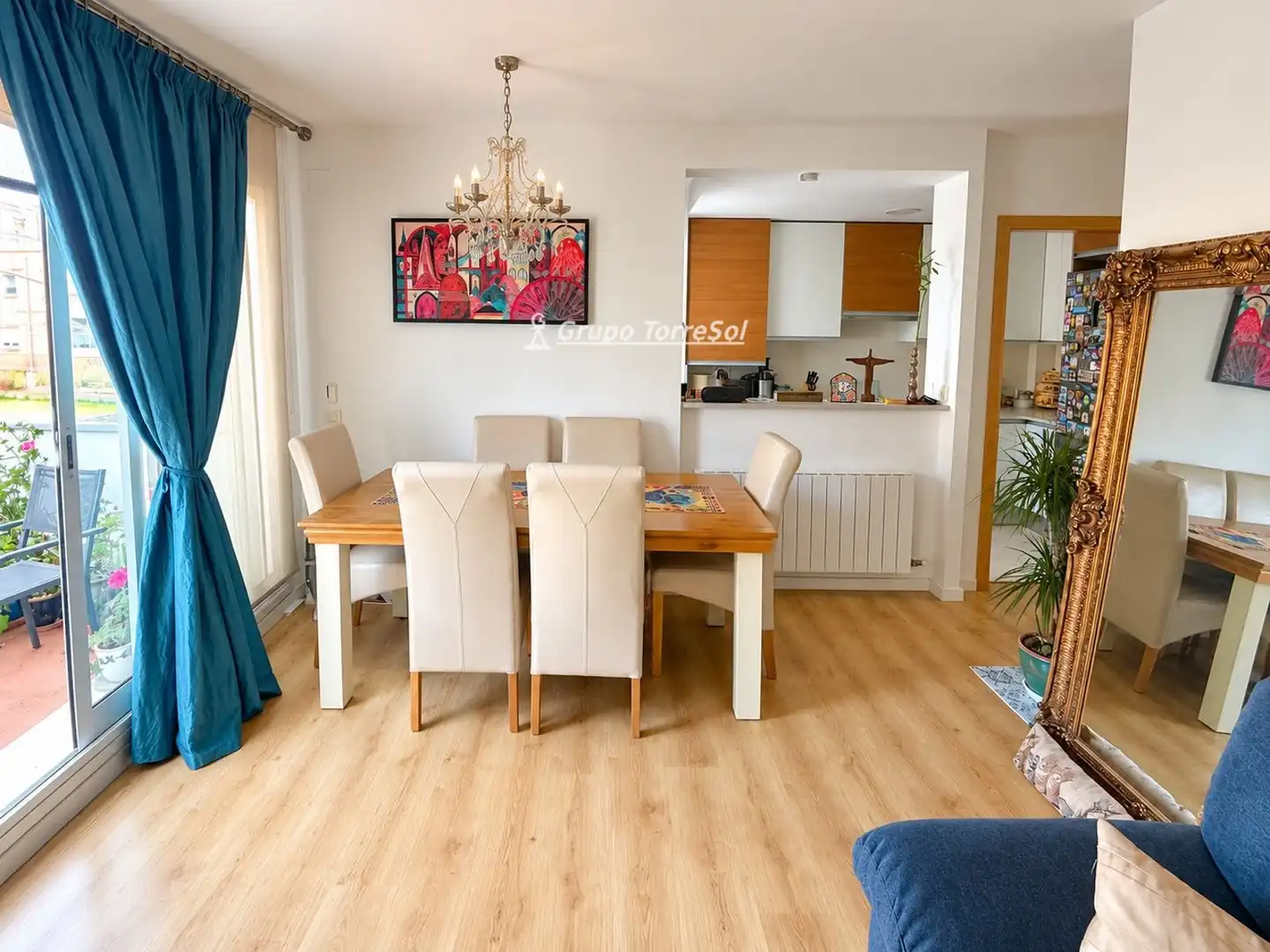 Flat with lift for sale in Joan Maragall
