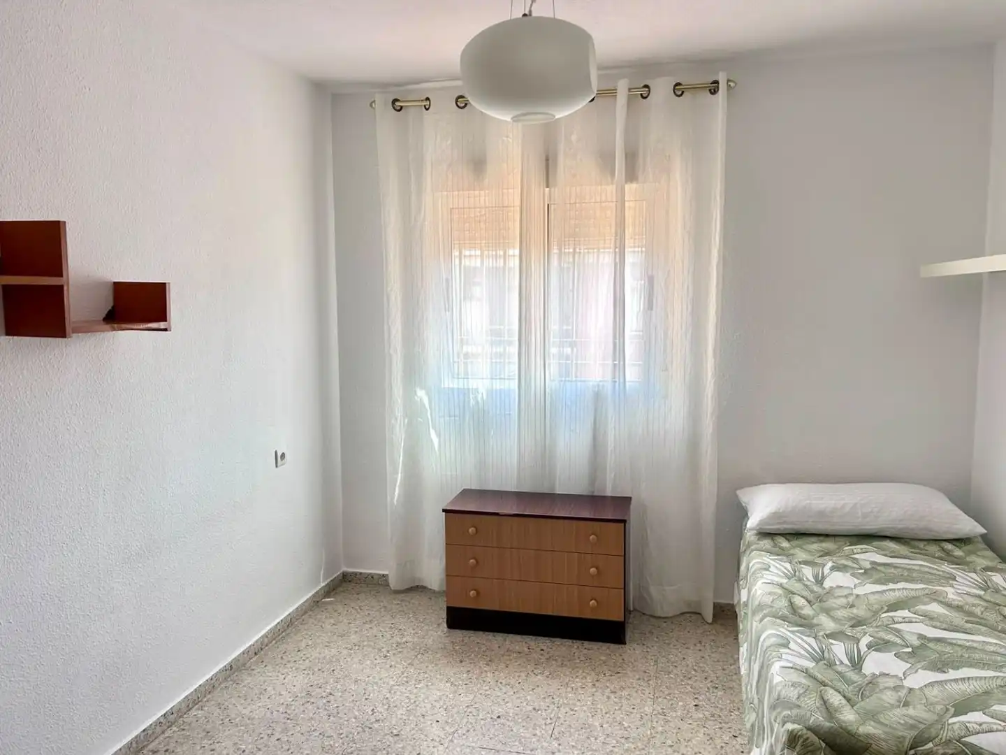 Schlafzimmer von Wohnung zur Miete in Granada mit Terrasse und Möbliert