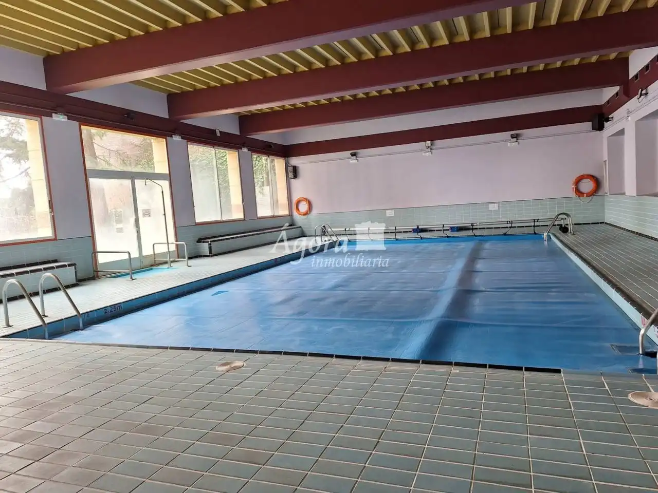 Piscina de Dúplex en venta en Valladolid con Calefacción, Parquet y Terraza