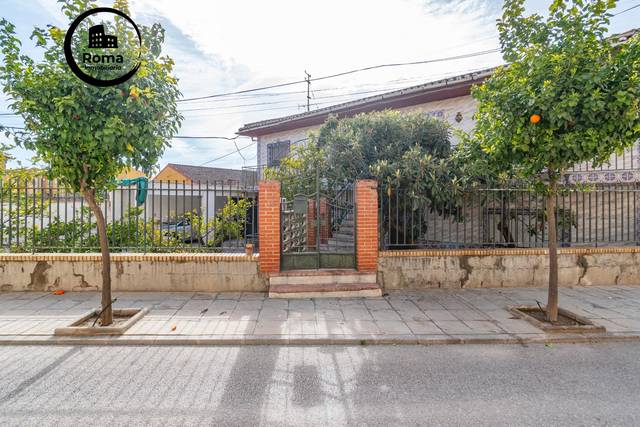 Casa-chalet en Venta en Ambroz