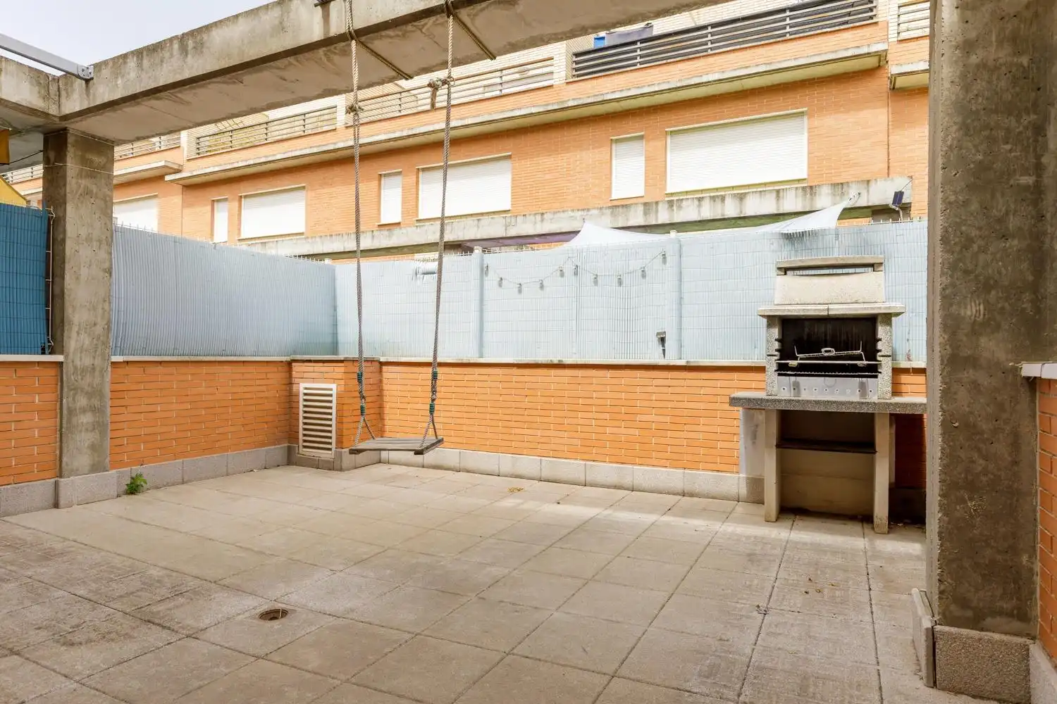 Terrassa de Casa adosada en venda en María de Huerva amb Calefacció, Jardí privat i Terrassa