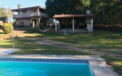 Swimming pool of House or chalet to rent in Ponteareas  with Air Conditioner, Terrace and Swimming Pool