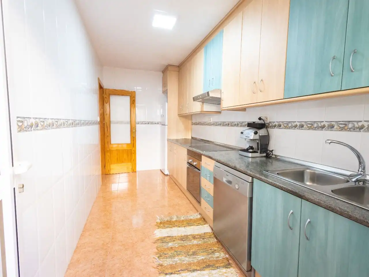 Cuina de Casa o xalet en venda en Los Alcázares amb Terrassa i Balcó