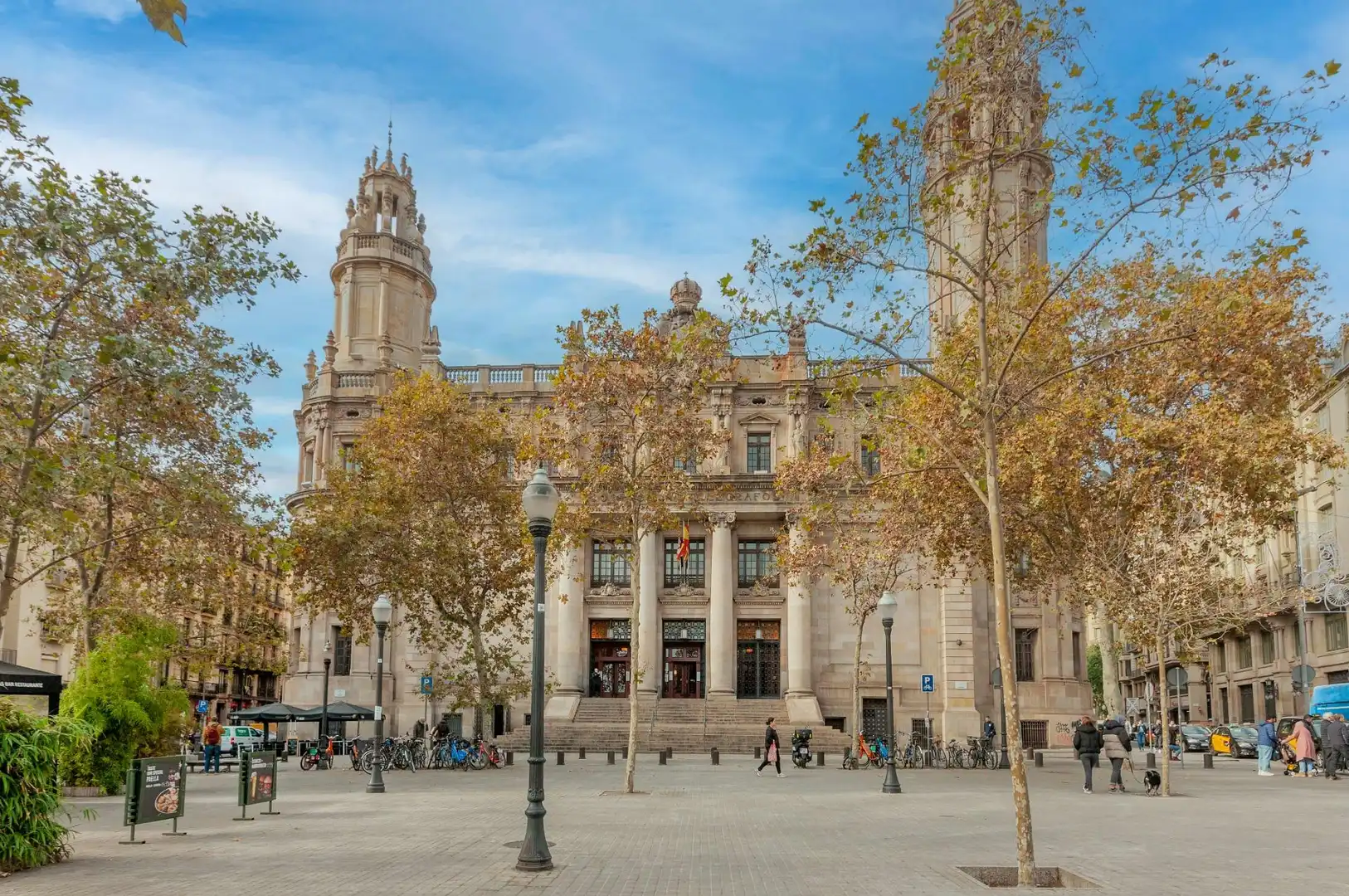 Vista exterior de Oficina de alquiler en Ciutat Vella