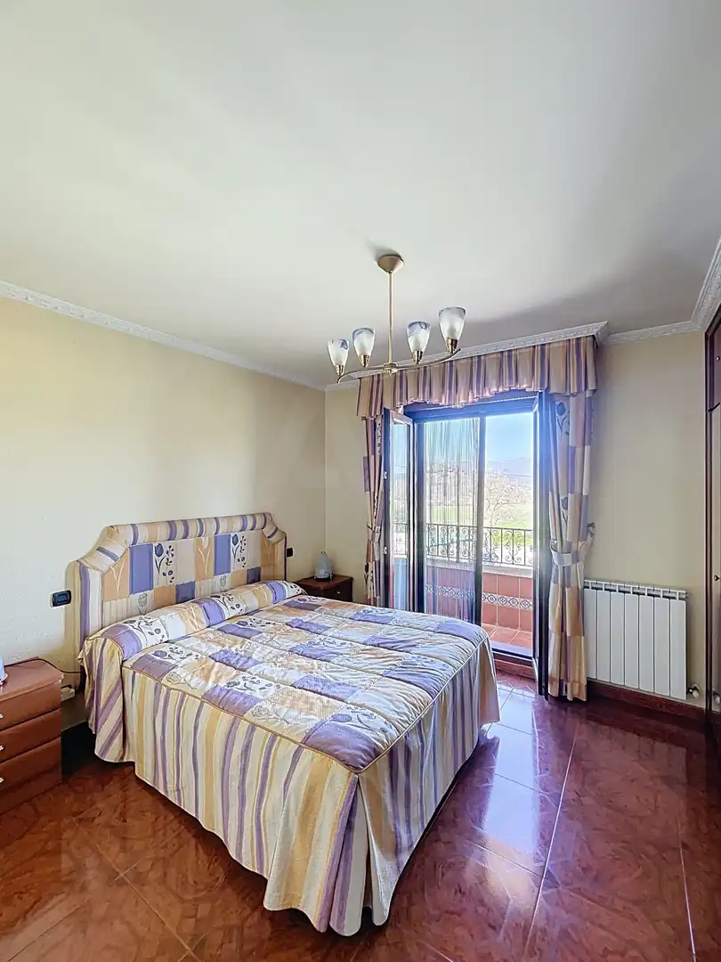 Dormitori de Casa o xalet en venda en Valle de Mena amb Aire condicionat, Calefacció i Terrassa