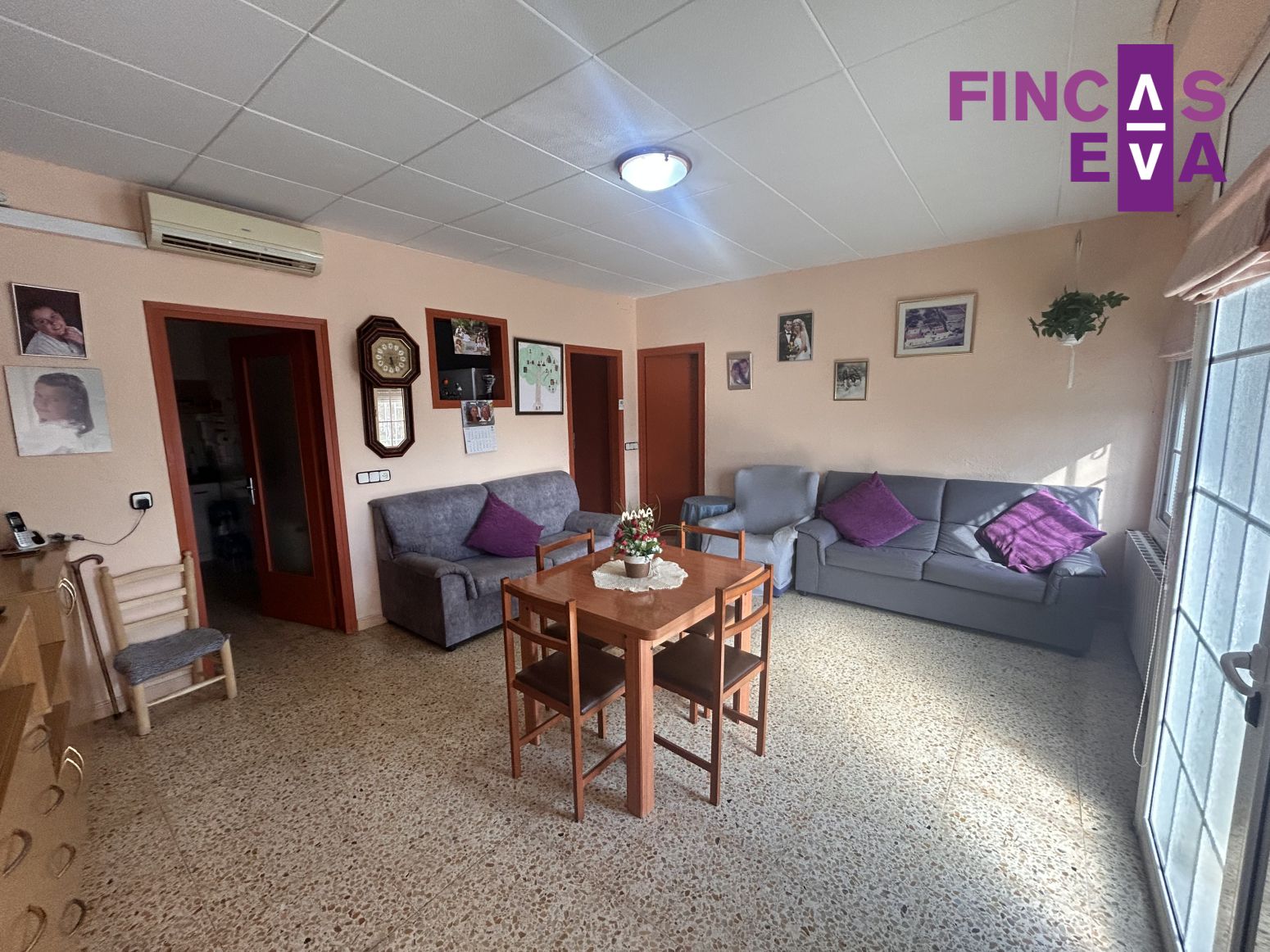 Living room of Single-family semi-detached for sale in El Pont de Vilomara i Rocafort  with Heating, Terrace and Storage room