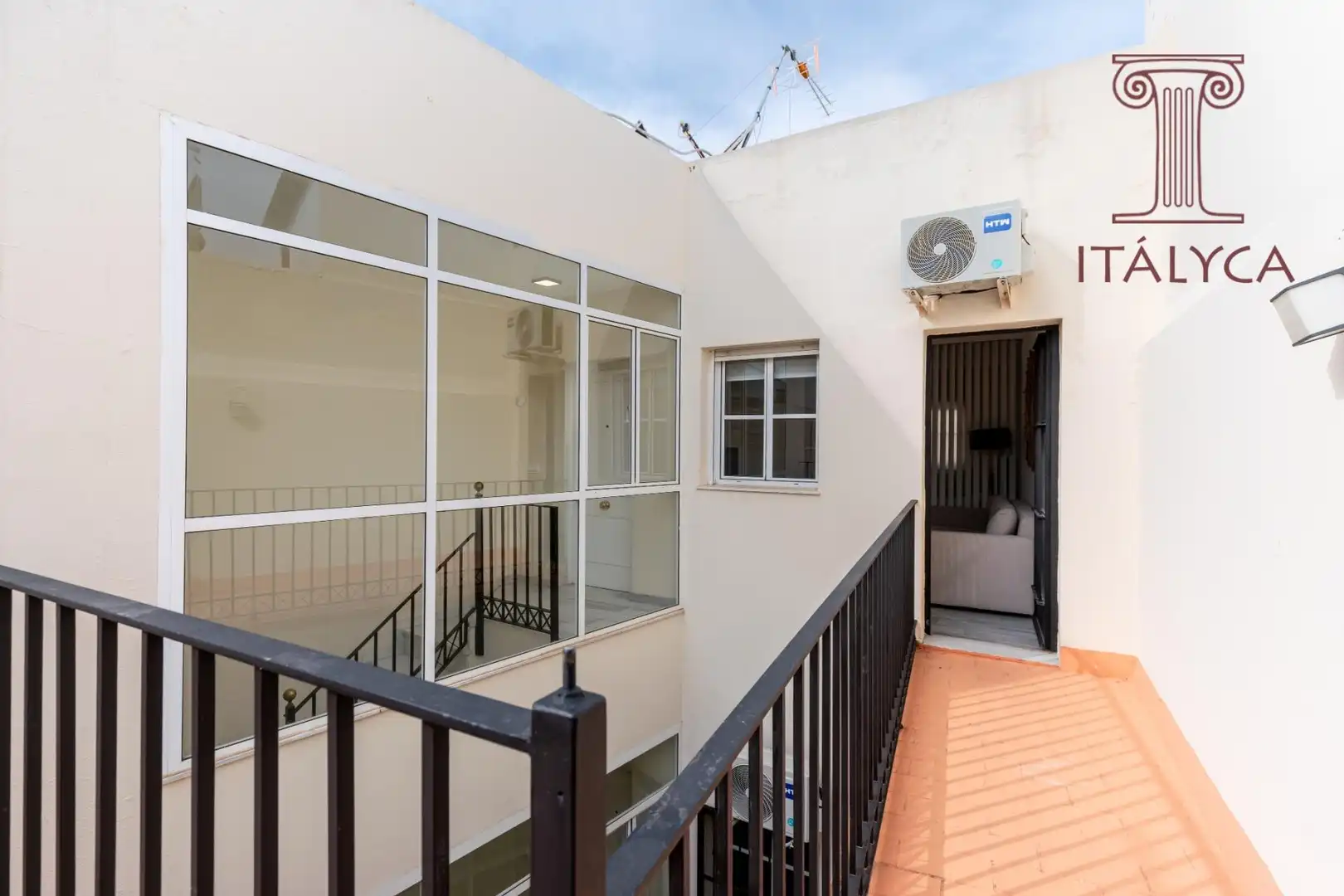 Terraza de Ático en venta en Sevilla con Aire acondicionado, Terraza y Amueblado