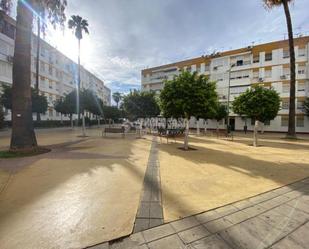 Vista exterior de Local en venda en  Sevilla Capital