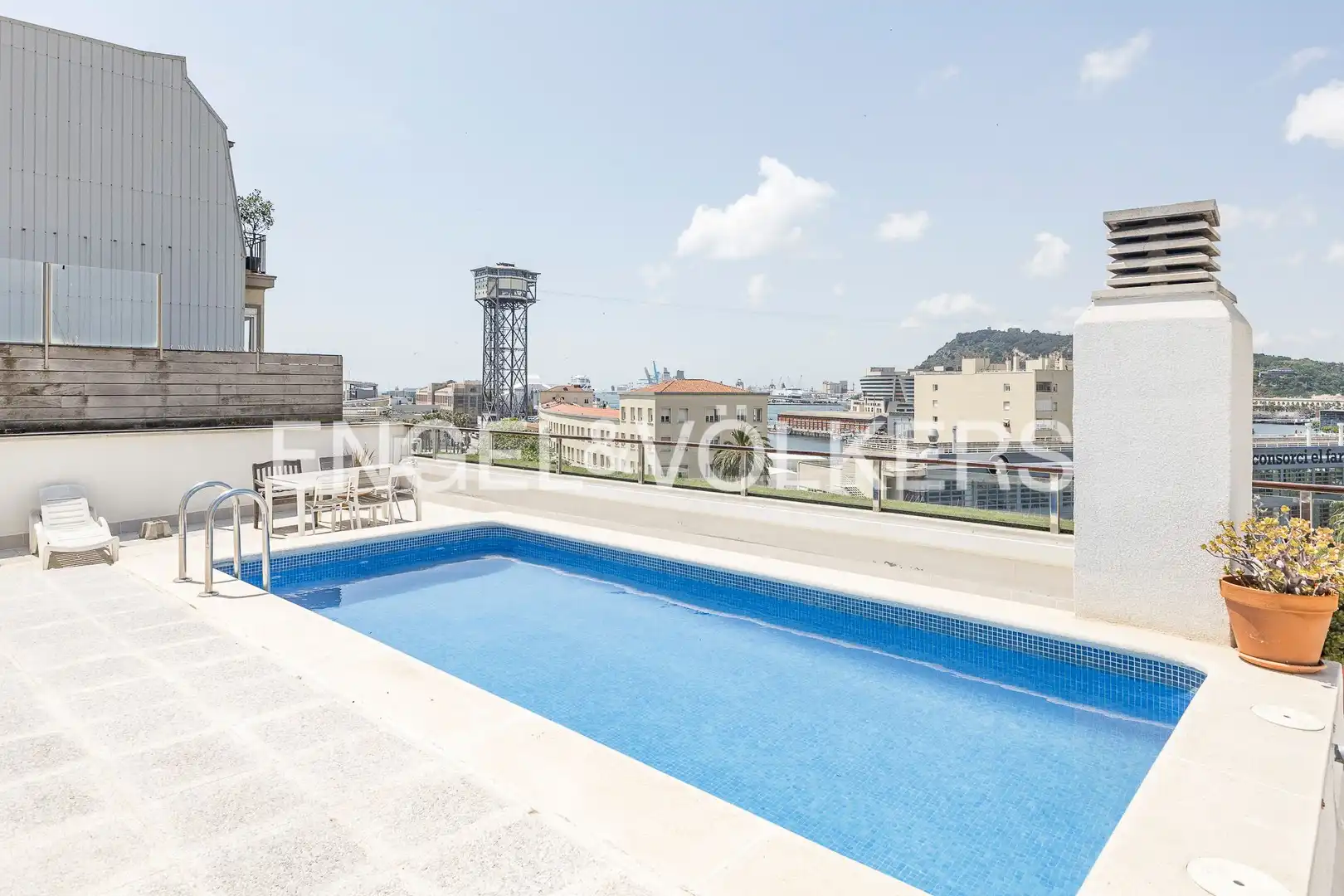 Schwimmbecken von Wohnung zur Miete in Barcelona mit Klimaanlage, Heizung und Parkett