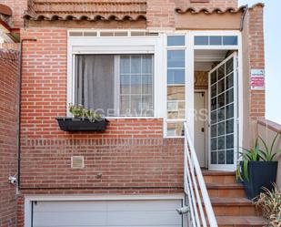 Vista exterior de Casa o xalet de lloguer en  Madrid Capital amb Aire condicionat i Terrassa