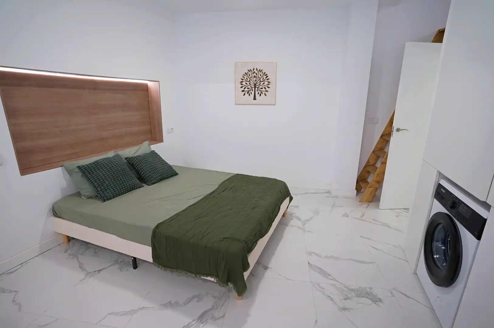 Bedroom of Study for sale in Valencia  with Air Conditioner