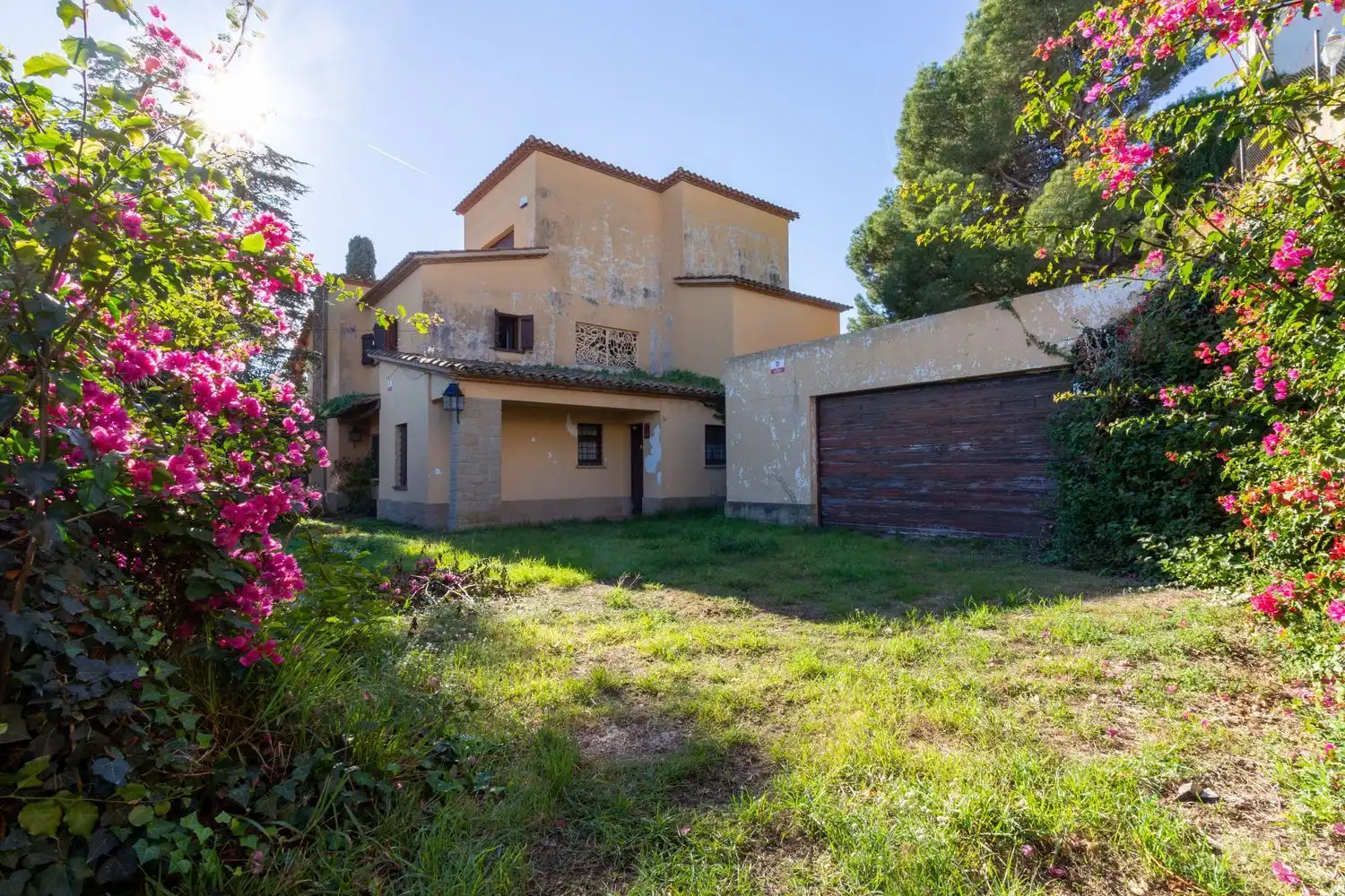 Exterior view of Houses for sale in Arenys de Mar  with Private garden, Terrace and Storage room